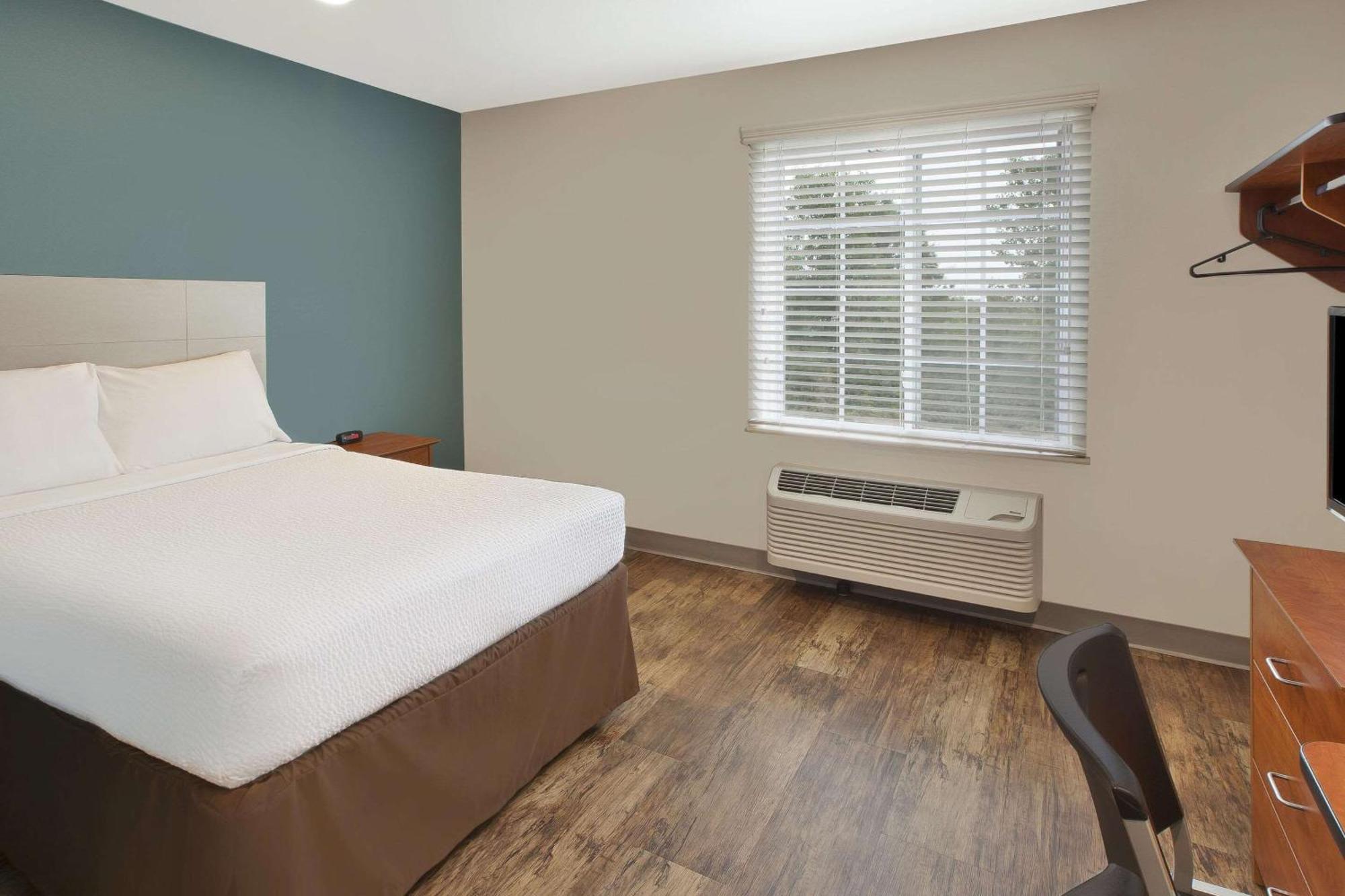 Woodspring Suites St Louis St Charles Saint Charles Exterior photo